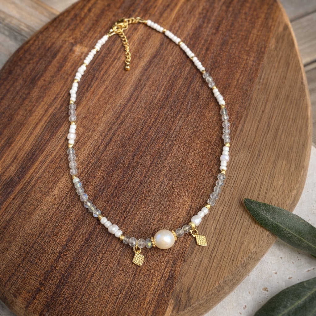 Collier Aarini